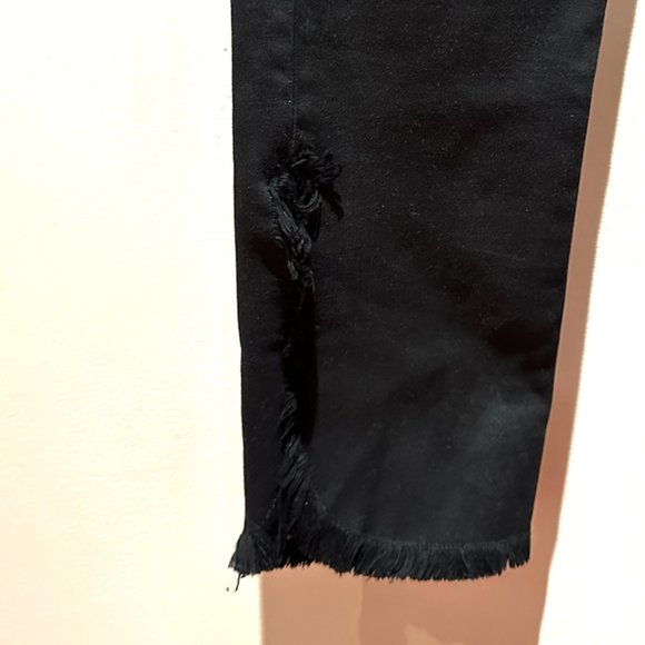 J Brand - Ruby High Rise Crop black jeans - size 24 - Picture 2 of 2
